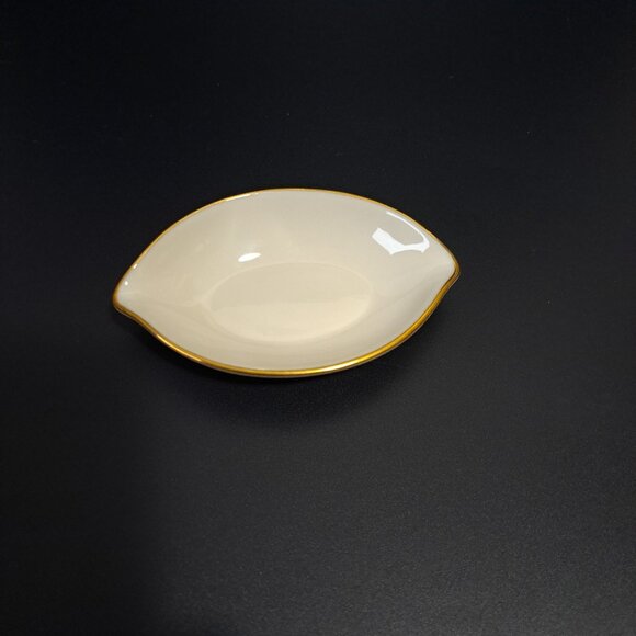 Lenox China Oval Ashtray Nut Dish Cream Gold Trim USA - Picture 1 of 5
